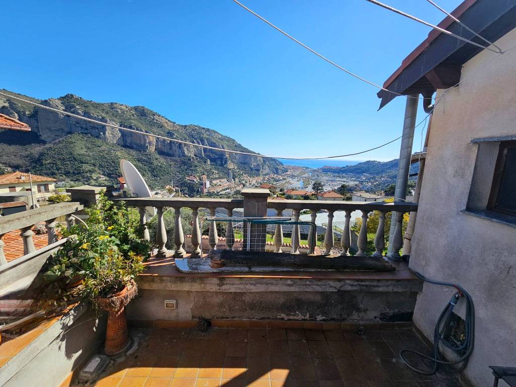 Appartamento a Ventimiglia in Via Ciappin - Foto 2