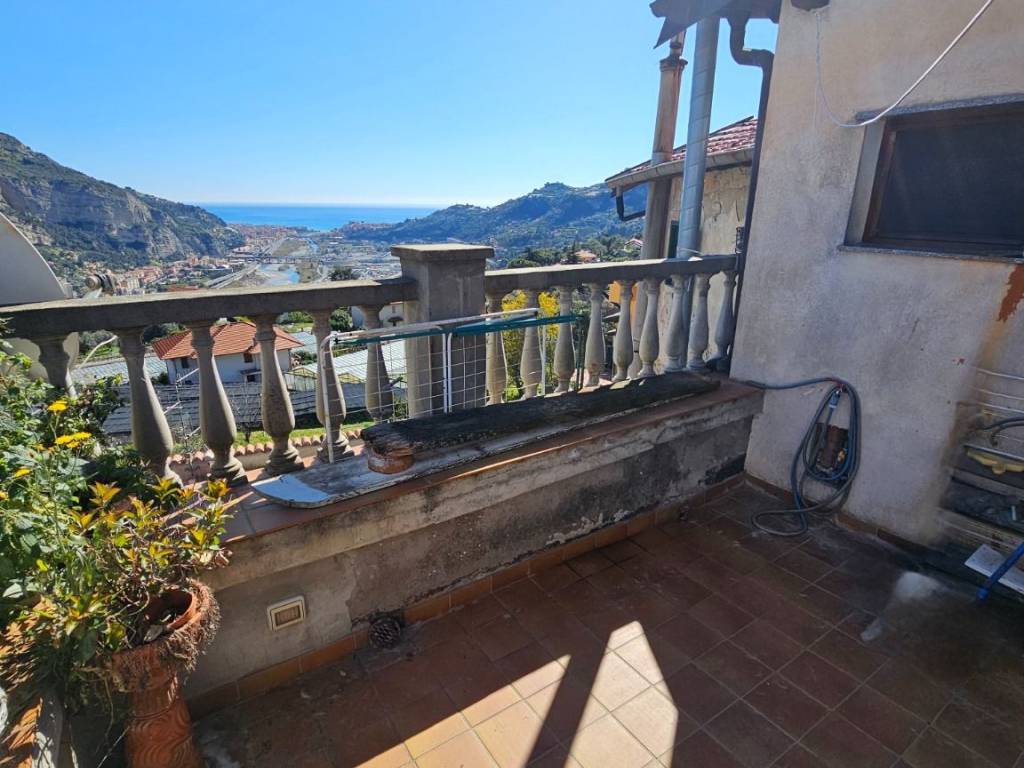 Appartamento a Ventimiglia in Via Ciappin - Foto 3