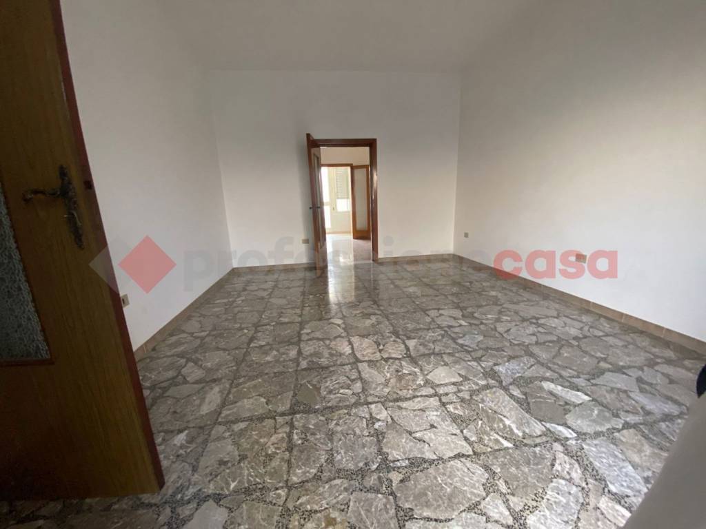 Appartamento a Manduria in Via Raimondo Orsini, 3 - Foto 2