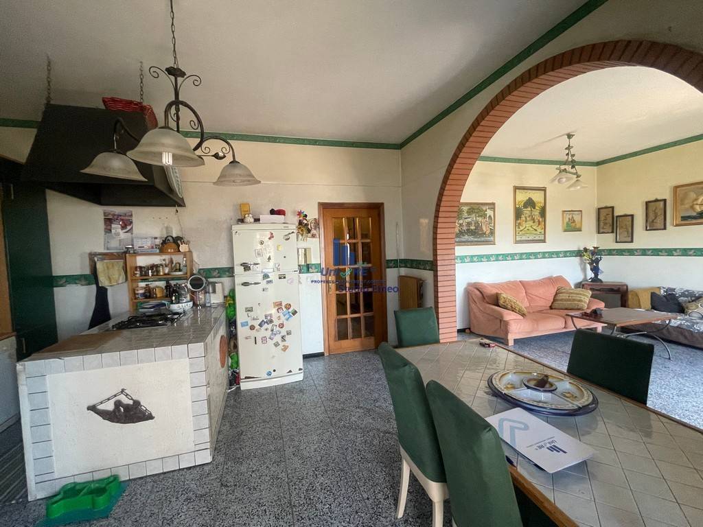 Appartamento a Catania in Via Lineri - Foto 2