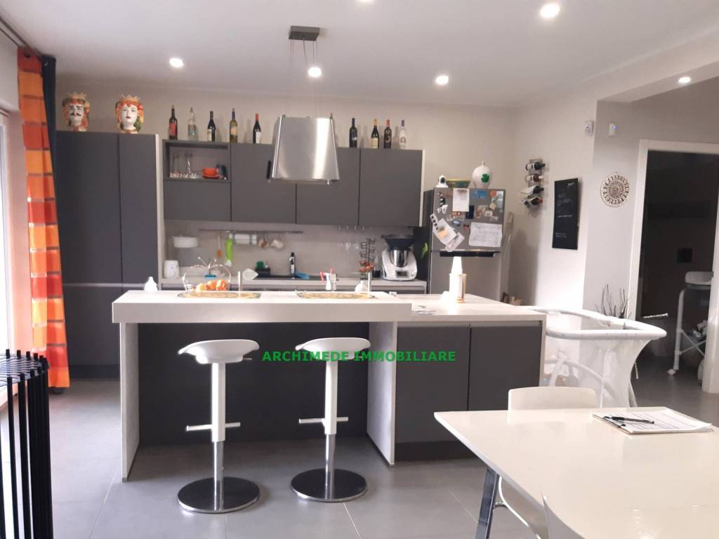 Villa a Siracusa in Via Luigi Volpicelli - Foto 2