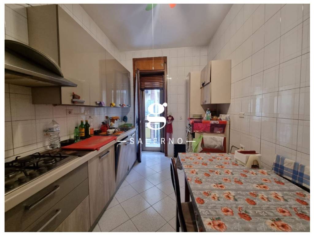 Appartamento a Salerno in Via Caterina Farina, 24 - Foto 3