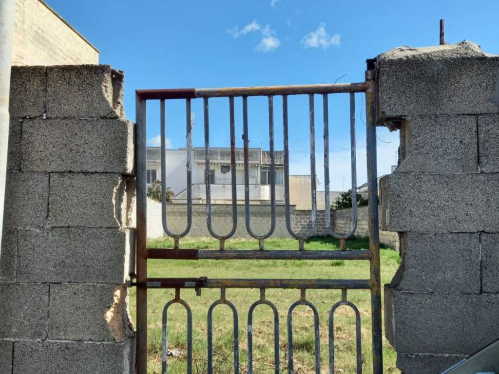 Terreno a Calimera in Via Giuseppe Aprile - Foto 3
