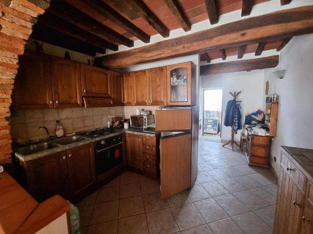 Casa indipendente a Montevarchi in Via delle Caselle - Foto 3