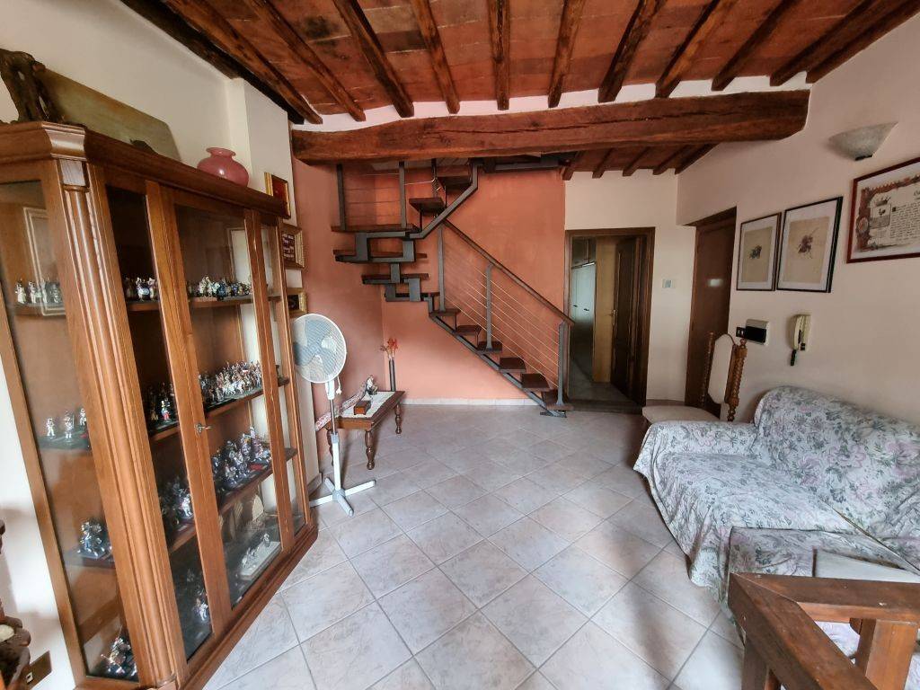 Casa indipendente a Montevarchi in Via delle Caselle - Foto 4