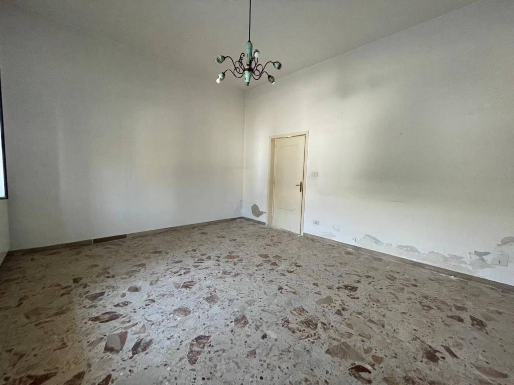 Appartamento a Pulsano in VIA ARNO, 9 - Foto 4