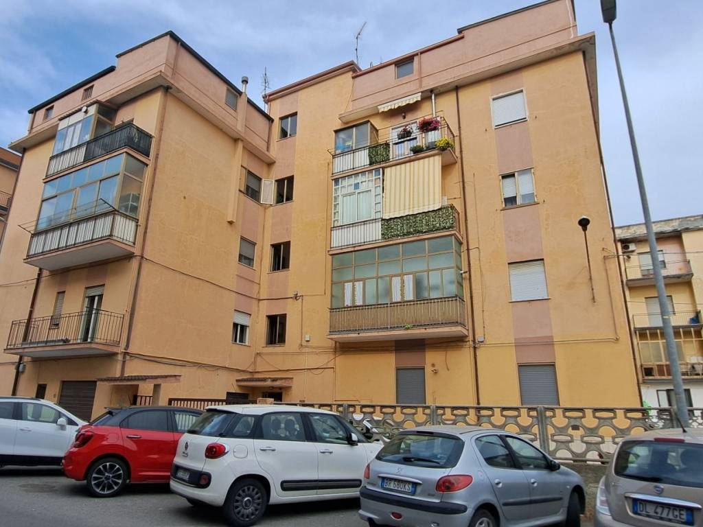 Appartamento a Vibo valentia in Via Pasquale De Maria, 21 - Foto 2