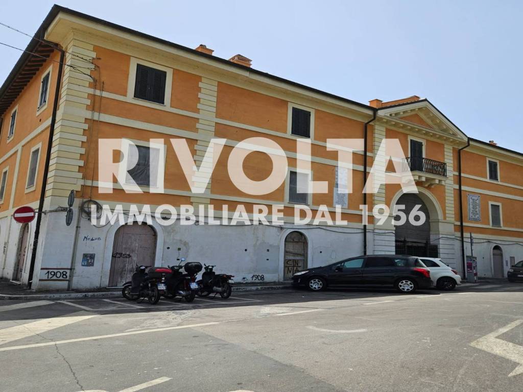 Palazzo / stabile a Orbetello in Piazza Mario Cortesini - Foto 3