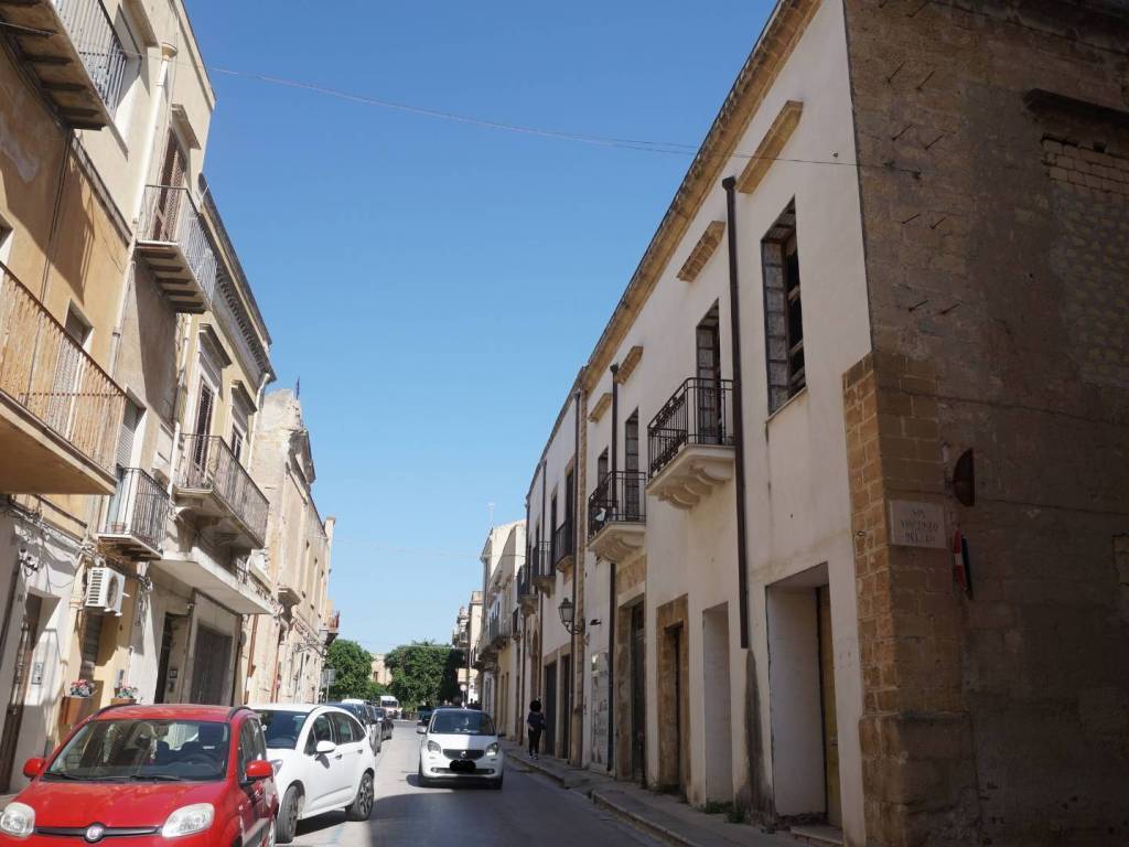 Palazzo / stabile a Castelvetrano in Via Giuseppe Garibaldi - Foto 4