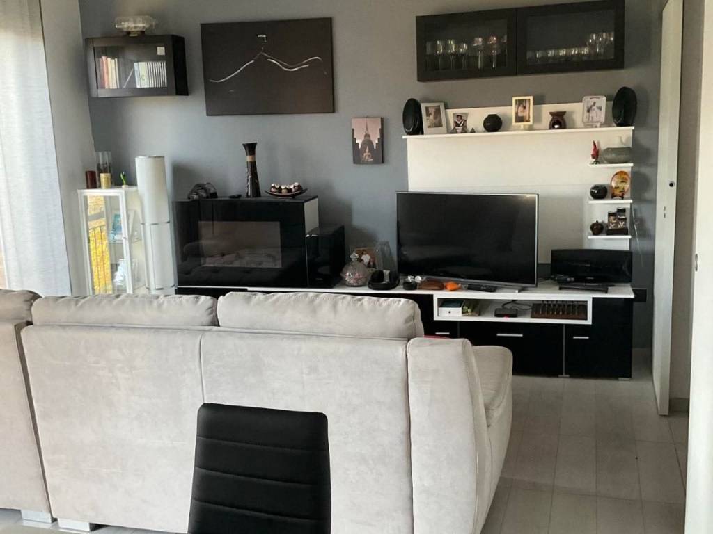 Appartamento a Colle di val d'elsa in Via Martiri della Libertà - Foto 2