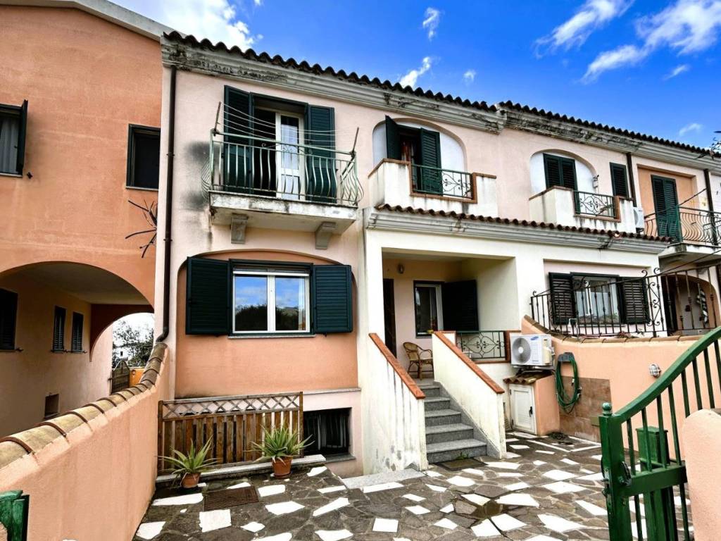 Villetta a schiera a Orosei in Via Giovanni Pierluigi da Palestrina, 13 - Foto 2