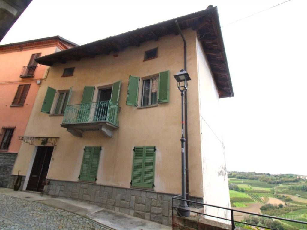 Casa indipendente a Govone in Via Costantino Dalmasso - Foto 2