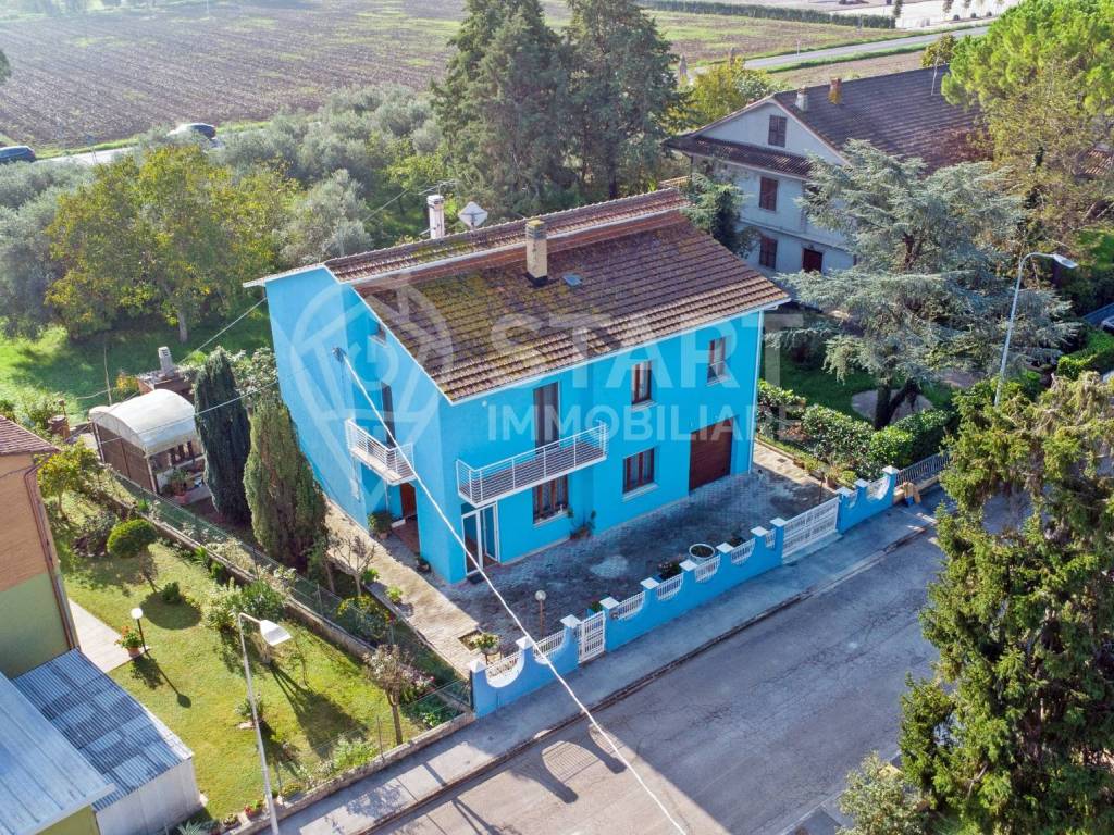 Villa a Montecassiano in Via Giorgio La Pira, 5 - Foto 2