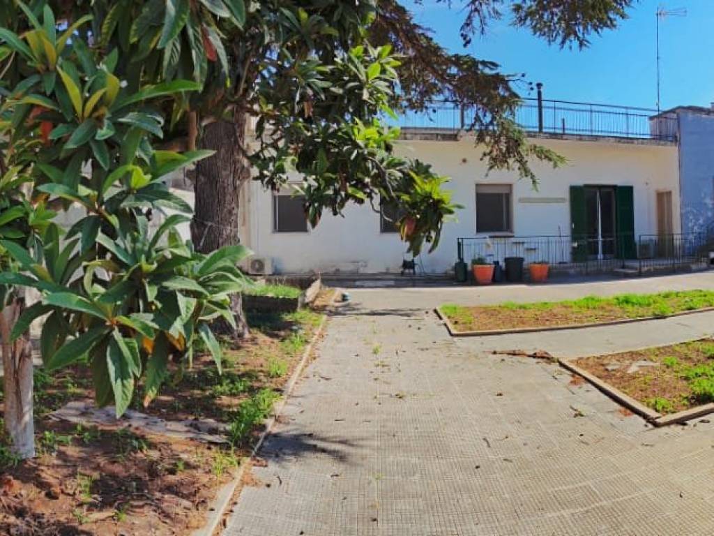 Villa a Calimera in Via Giuseppe Verdi, 19 - Foto 5