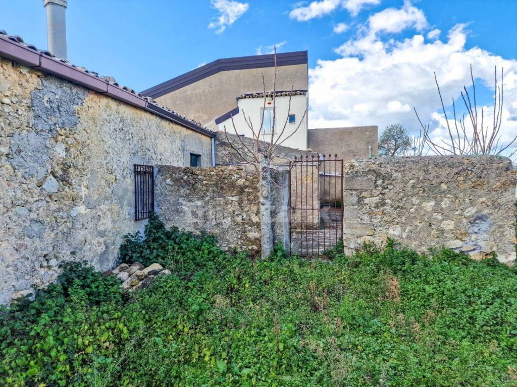 Rustico / casale a Nissoria in contrada pacinosi - Foto 5