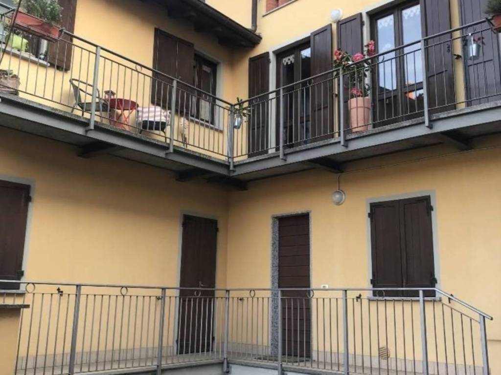 Appartamento a Arona in Via per Dormelletto s.n.c - Foto 4