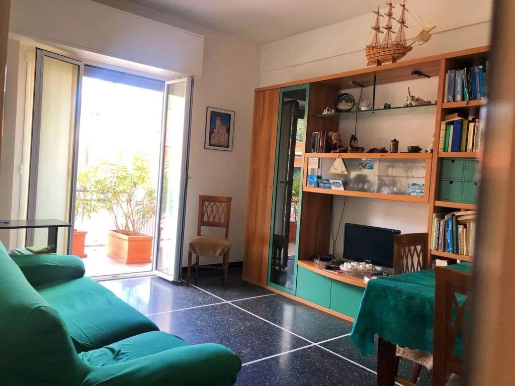 Appartamento a Finale ligure in Via Cavassola, 6 -/5 - Foto 2