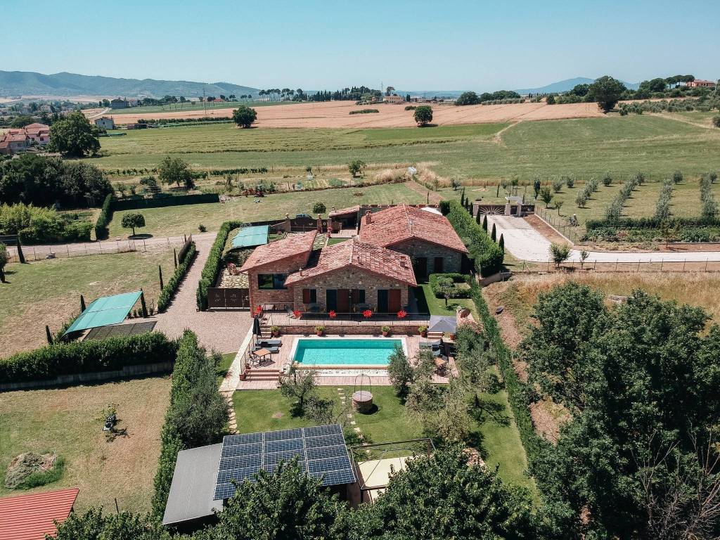 Rustico / casale a Castiglione del lago in Via Piemonte - Foto 2