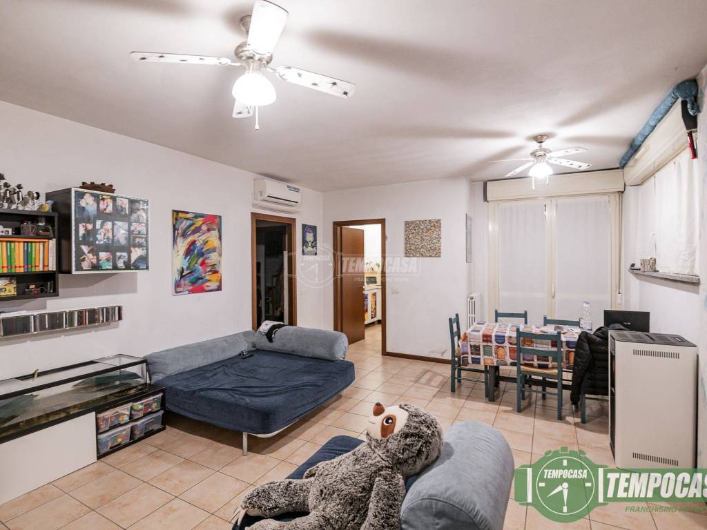 Appartamento a Caselle lurani in Via dei Livelli 26/sc. destra - Foto 2
