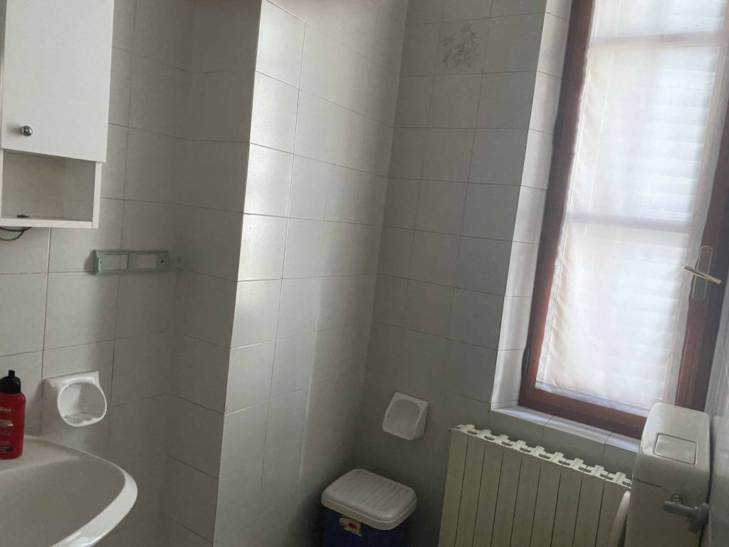 Appartamento a Piacenza in Via Melchiorre Gioia - Foto 3