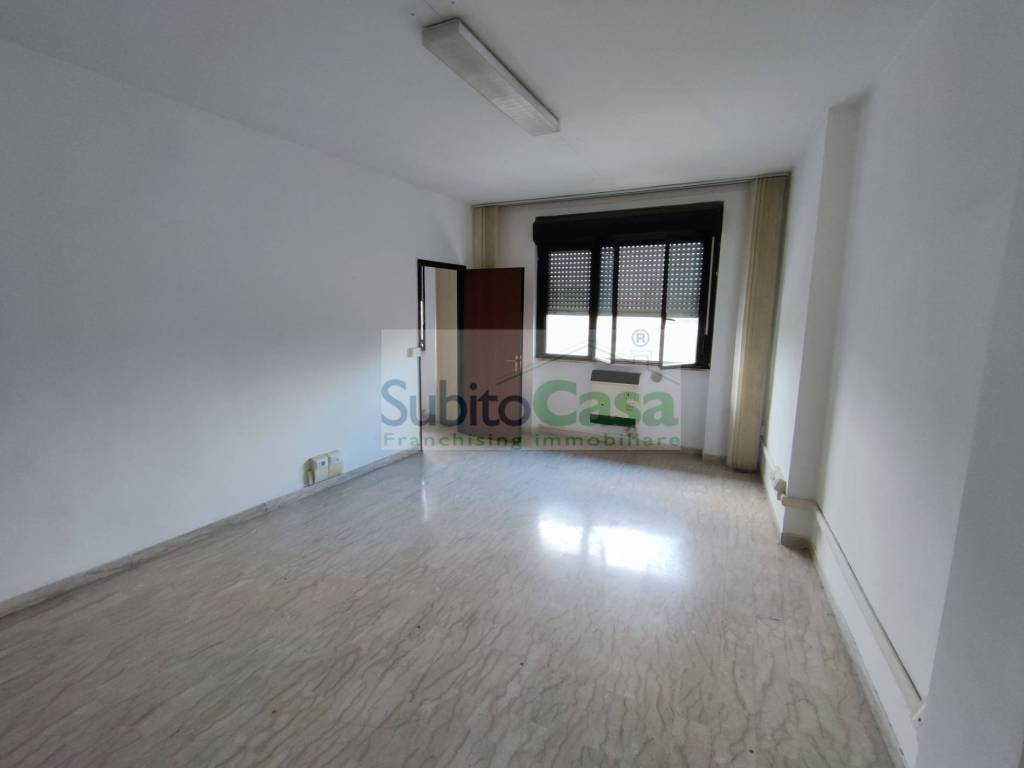 Immobile a Chieti in Viale B. Croce - Foto 3