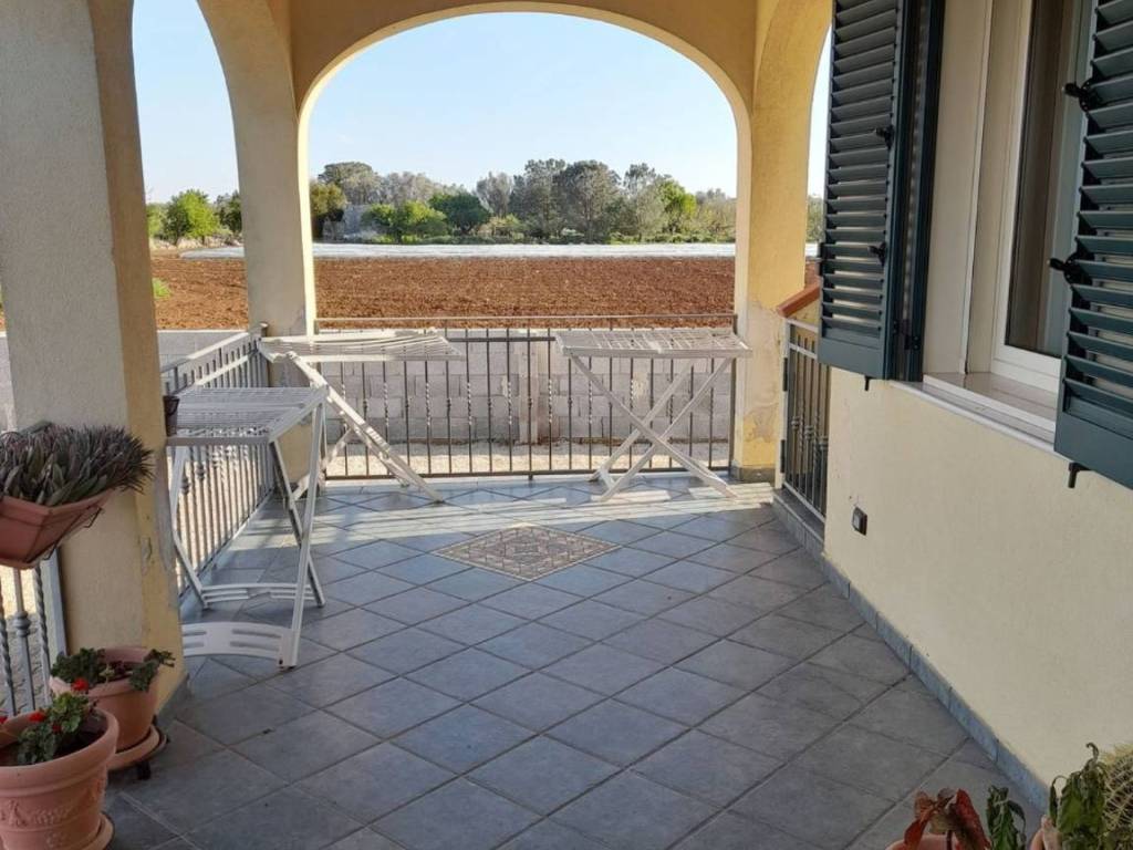 Villa a Nardò in Strada Vecchia Comunale Copertino S.N.C. - Foto 5