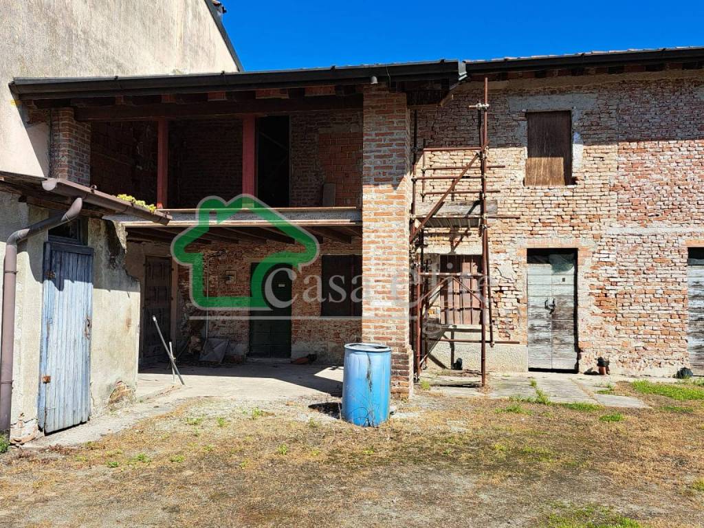 Villa a Secugnago in Via Giuseppe Garibaldi - Foto 5