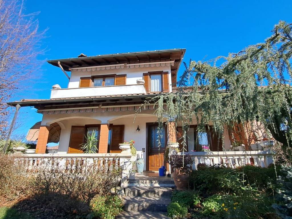 Villa a Cavaria con premezzo in Via Giacomo Puccini - Foto 2