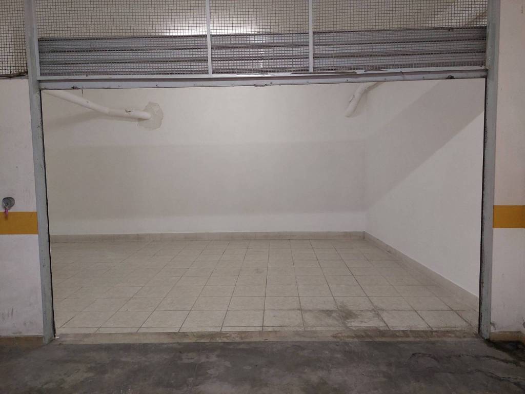 Box / garage a Trani in Via Caposele - Foto 2