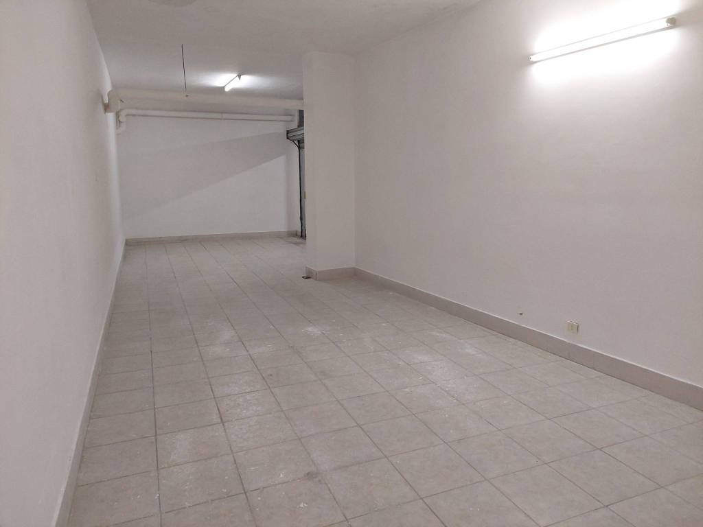 Box / garage a Trani in Via Caposele - Foto 4