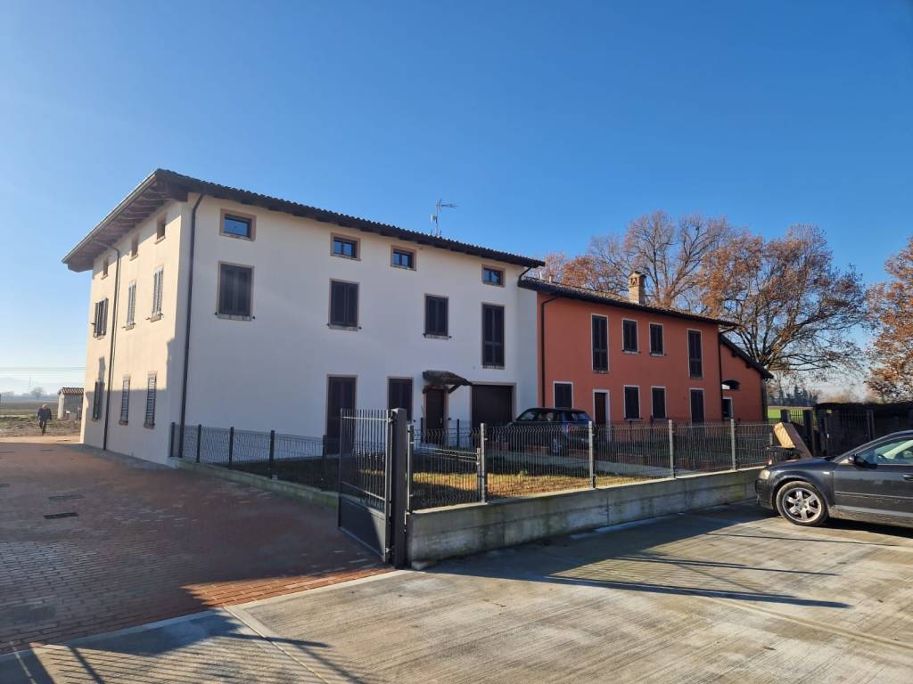 Villetta a schiera a Pontenure in Strada Comunale del Riglio - Foto 3