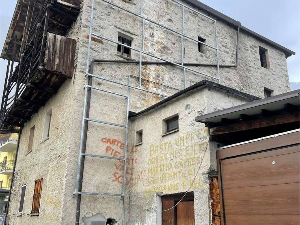 Casa indipendente a Gordona in Via Piazze , 44 - Foto 3