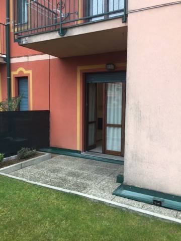 Appartamento a Caronno varesino in Via Leonardo da Vinci, 32 - Foto 2
