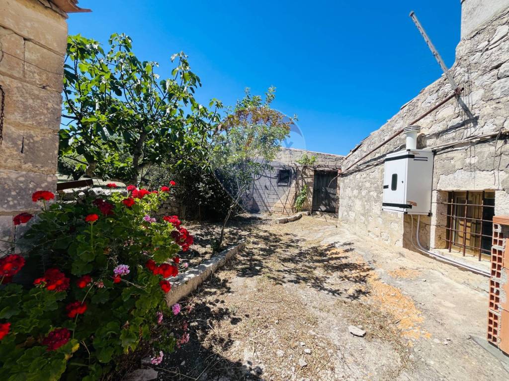 Casa indipendente a Modica in Via Gianforma Margione, 54 - Foto 4