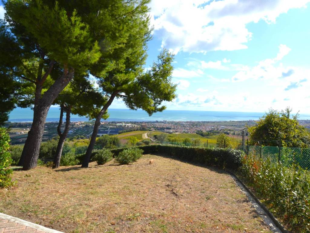Villa a Colonnella in Collina residenziale - Foto 2