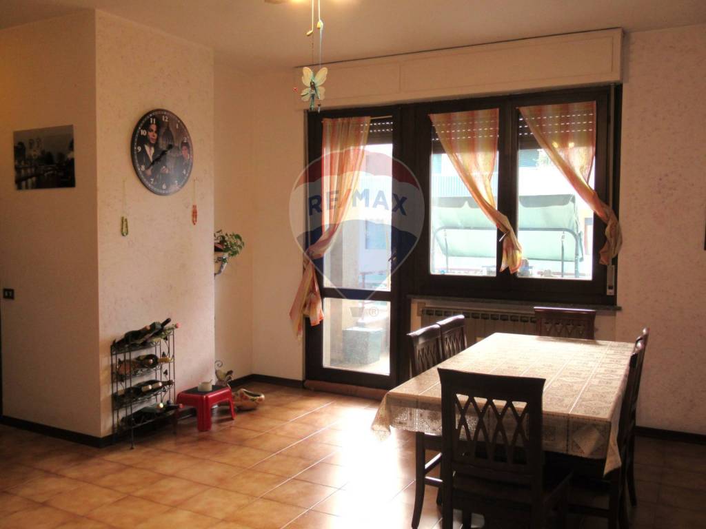 Appartamento a Cardano al campo in VIA AMALFI, 2 - Foto 2