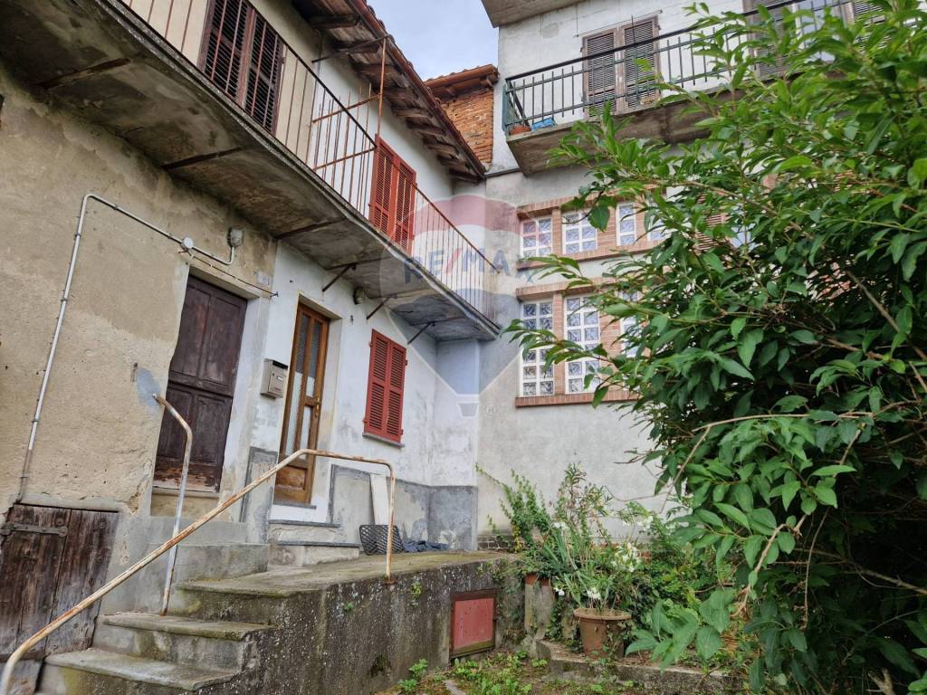 Casa indipendente a Casale monferrato in Via delle Rose, 7 - Foto 2