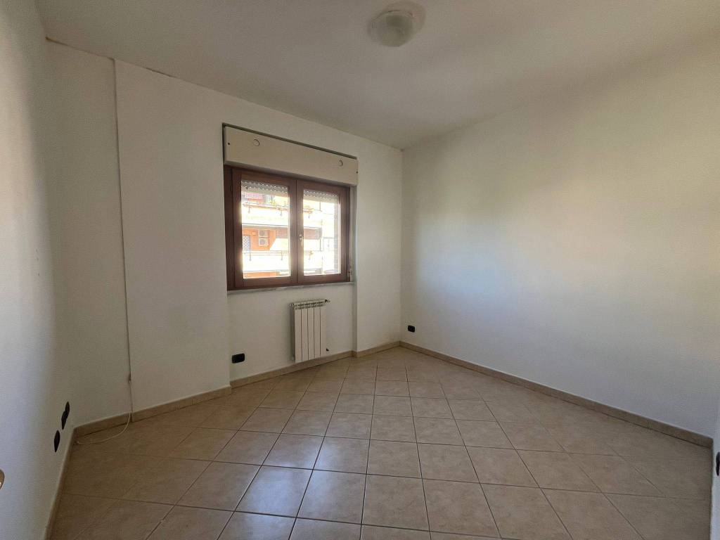 Appartamento a Aprilia in Via Caligola - Foto 4