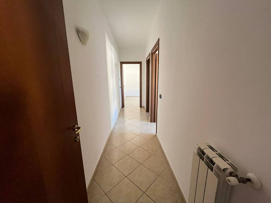Appartamento a Aprilia in Via Caligola - Foto 5