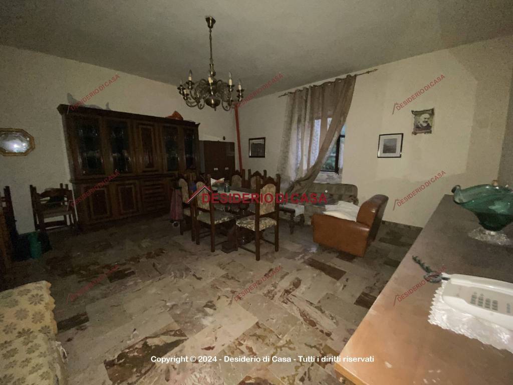 Casa indipendente a Piana degli albanesi in Via Monsignore Guzzetta, 25 - Foto 2