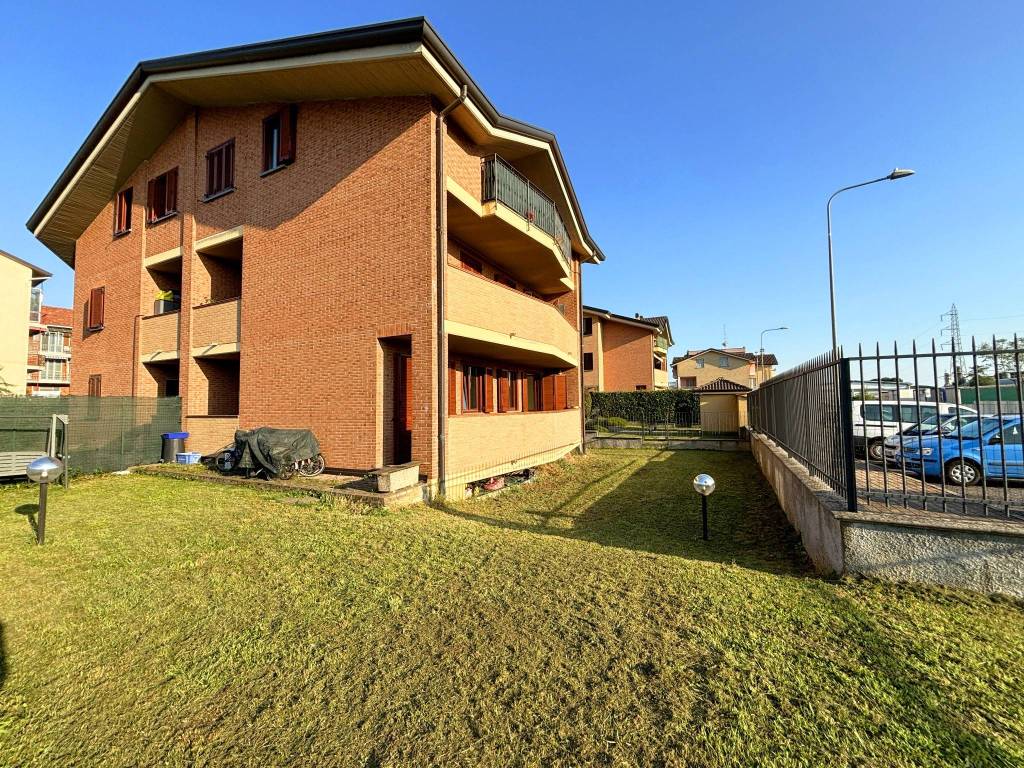 Appartamento a Caronno pertusella in Via Uboldo, 77 - Foto 3