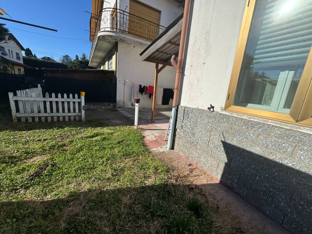 Appartamento a Besozzo in Via 25 Aprile - Foto 5