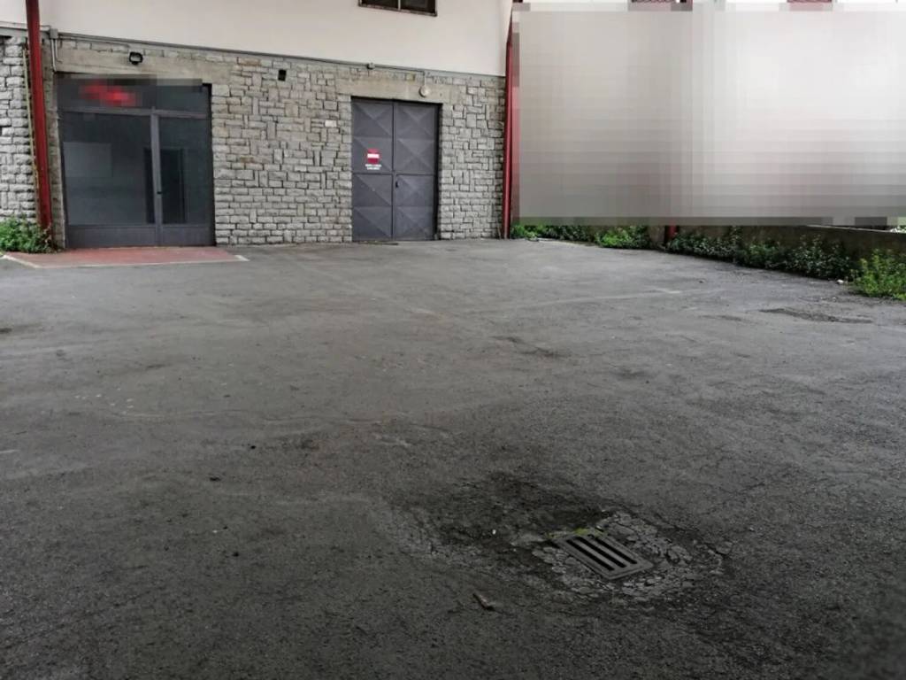 Box / garage a Montevarchi in Quartiere Stadio-Piazza Della Repubblica - Foto 4