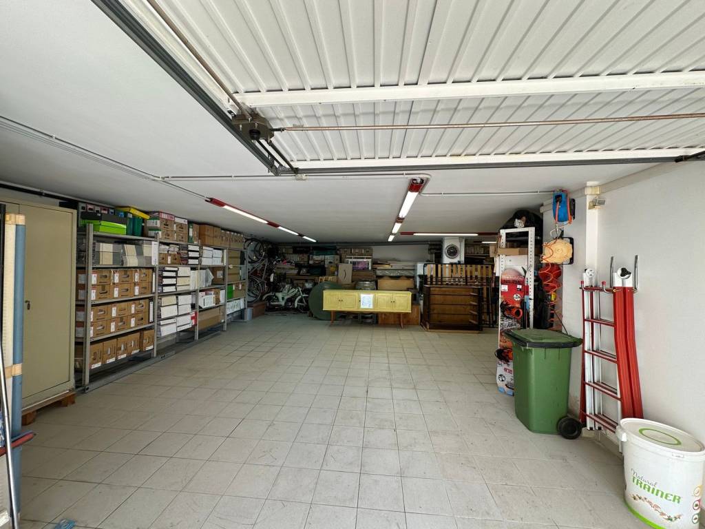 Box / garage a Pescara in Via Nazionale Adriatica Nord, 392 - Foto 3