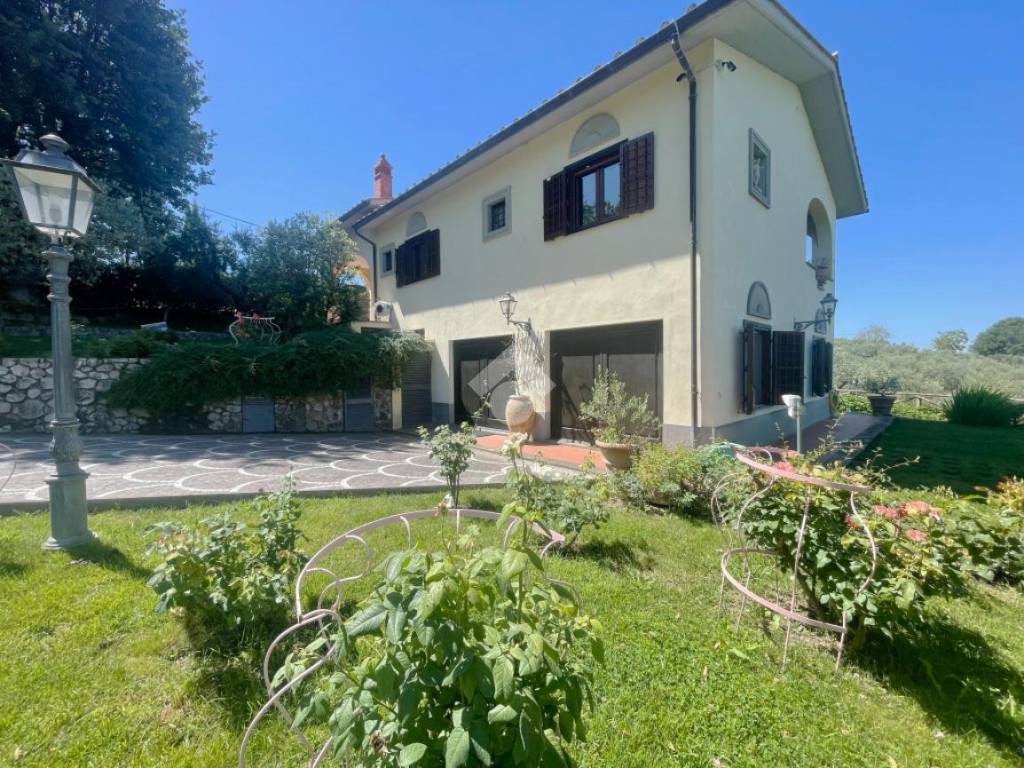 Villa a Montopoli di sabina in Via Santa Maria - Foto 2