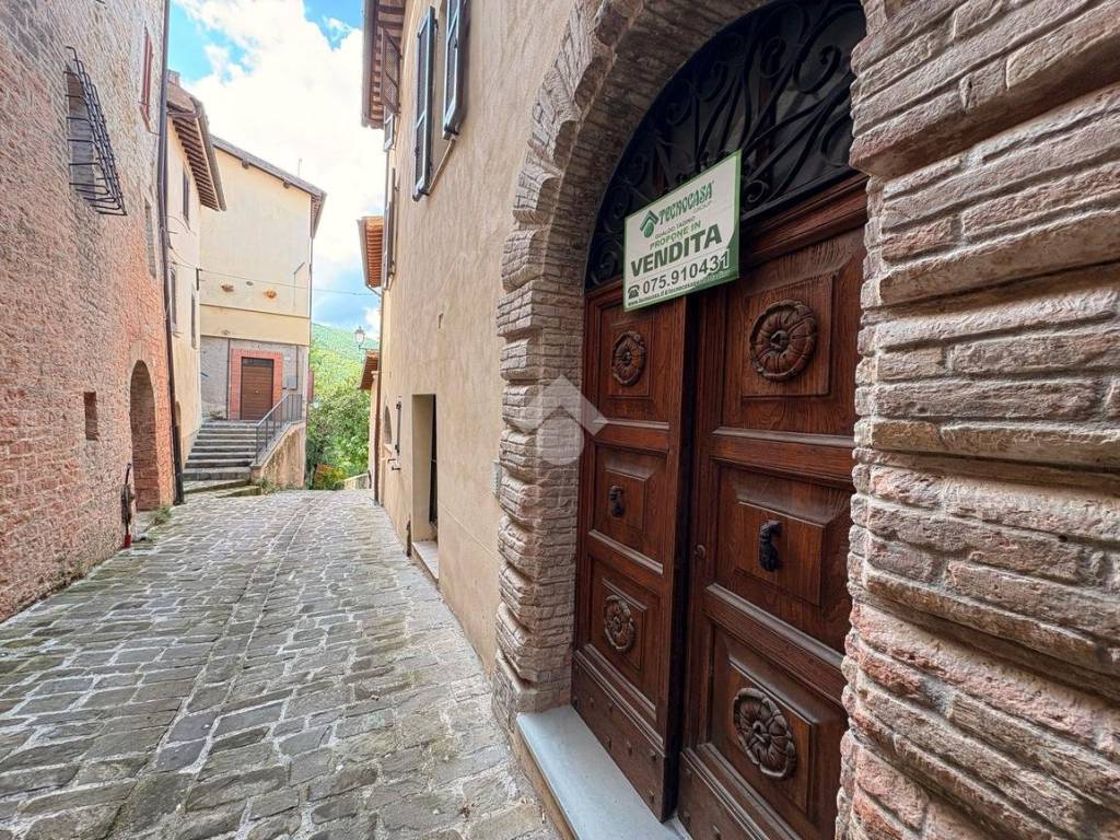 Appartamento a Nocera umbra in Via S. Martino - Foto 2