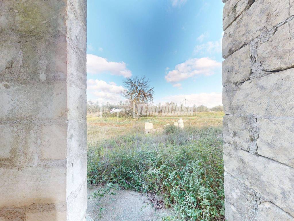Casa indipendente a Carpignano salentino in Strada comunale San Domenico 1 - Foto 4