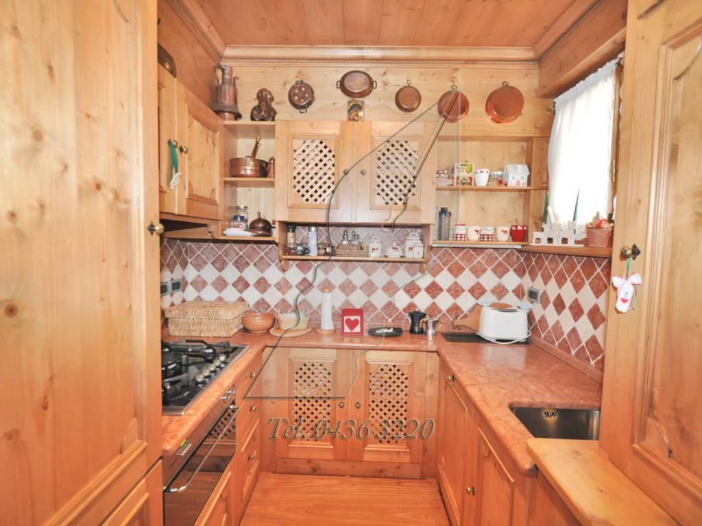 Appartamento a Cortina d'ampezzo in Località Corso Italia, 118 - Foto 3