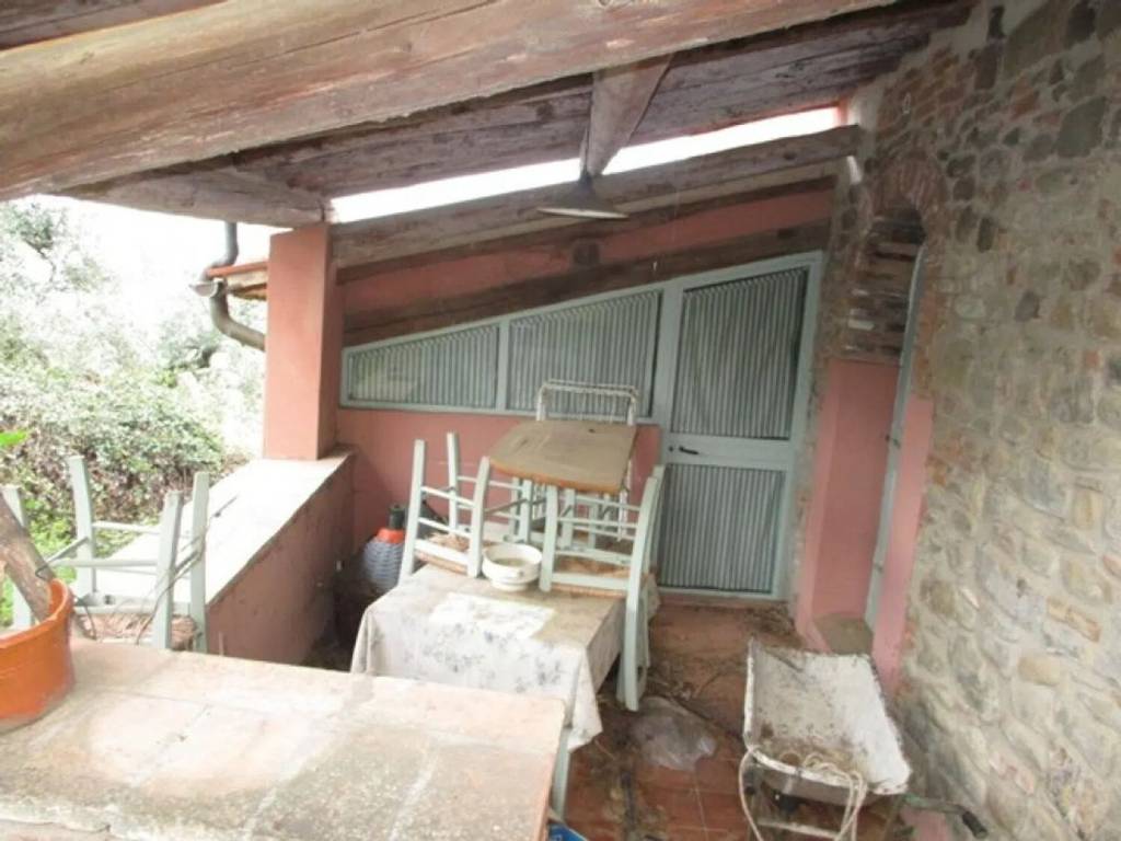 Rustico / casale a Montevarchi in Quartiere Stadio-Piazza Della Repubblica - Foto 4