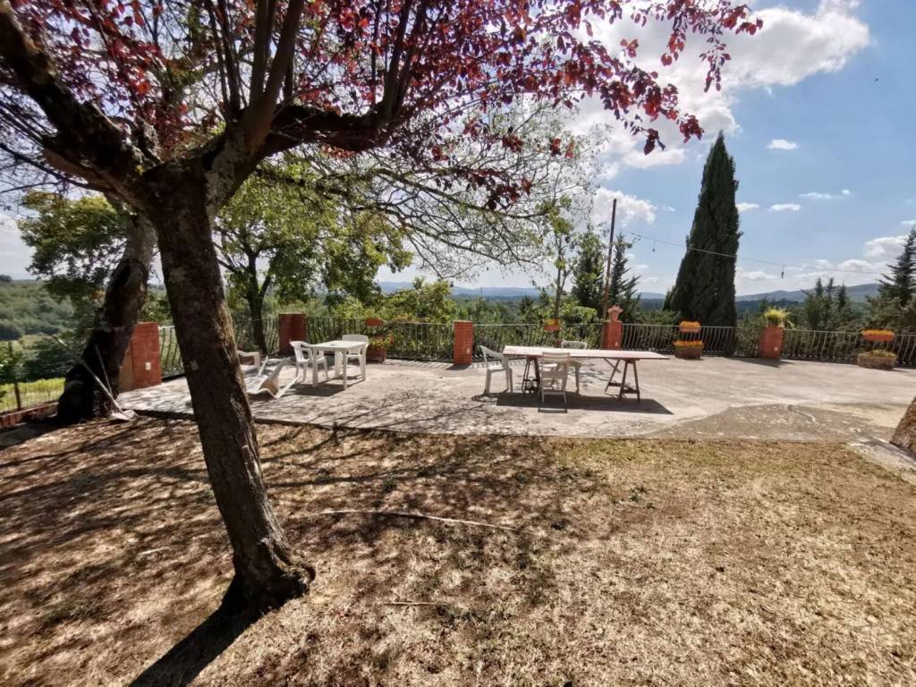 Rustico / casale a Montevarchi in Quartiere Stadio-Piazza Della Repubblica - Foto 4